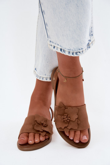 Suède sandalen met brede hakken en decoratieve bloemen Zazoo 407471 in bruin