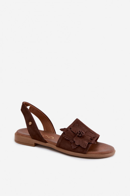 Sandales en daim avec talons larges et fleurs décoratives Zazoo 407471 en chocolat