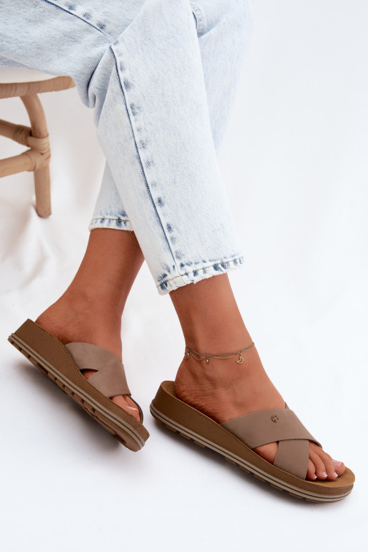 Faux suede dames slippers Tai turiciejka P7504-04 zandkleur