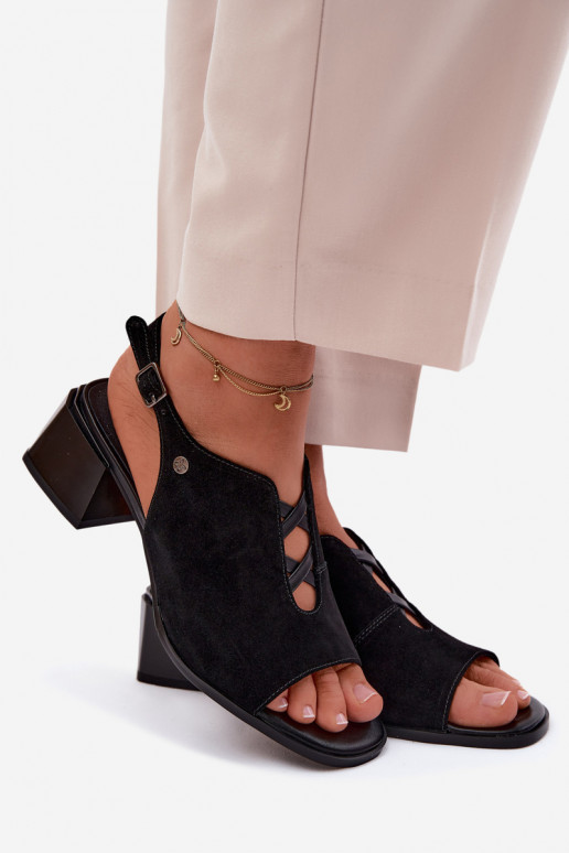 des sandalesActivéturalnego en daimu avec des talons Il fautciejka K7521-01 couleur noire