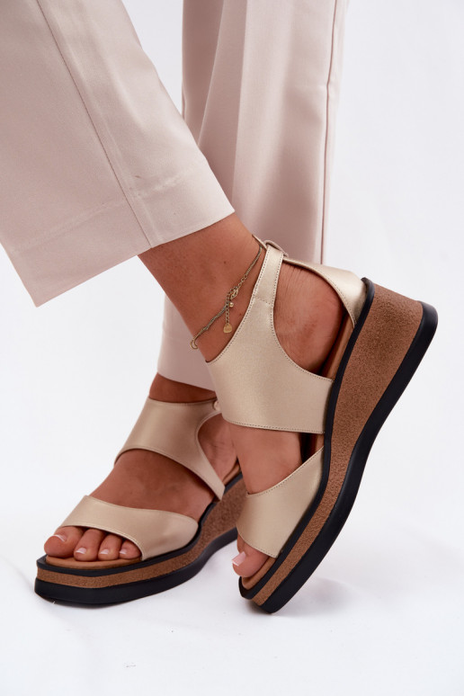 Haut Plateausandalen Es mussciejka K7471-26 goldene Farbe