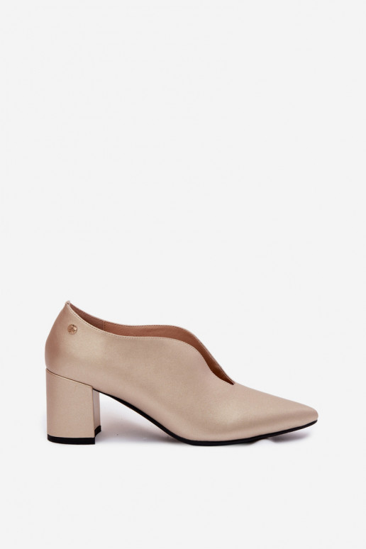 Haut Schuhe Feminin mit Absätzen Es mussciejka K7469-26 goldene Farbe