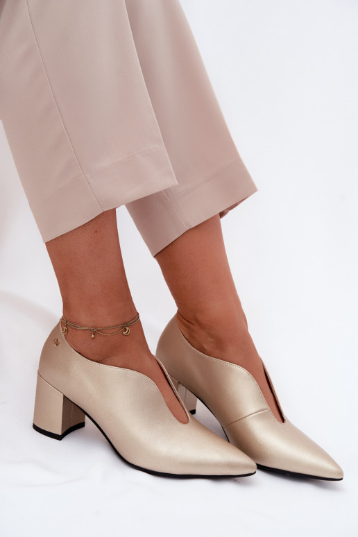 Leer schoenen Dames met hakken Het heeftciejka K7469-26 gouden kleur