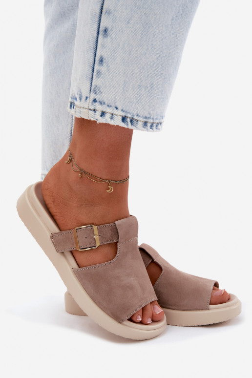 Dames suède pantoffels met platform met gouden gespen beige Zemela