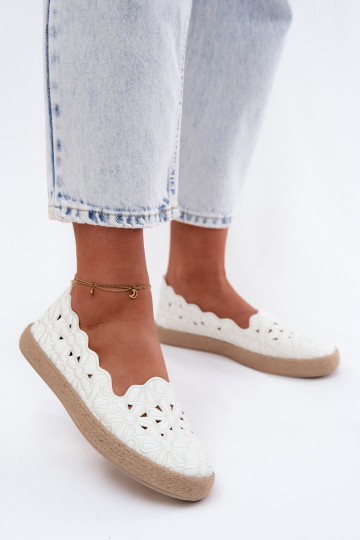 Espadrilles met uitsnijdingen en bloemen in witte kleur Merivelle 2