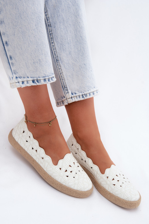 Espadrilles met uitsnijdingen en bloemen in witte kleur Merivelle