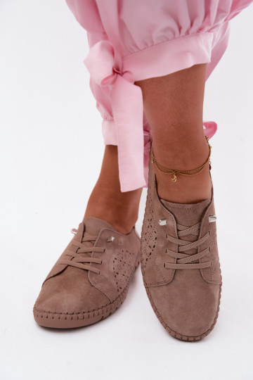 Schoenen met uitsnijdingen van faux suede in zandkleur Flaria 2