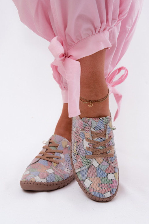 Chaussures à motifs avec éléments ajourés en daim synthétique de différentes couleurs Belessa