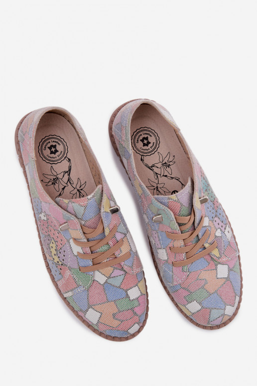 À motifs avec des éléments ajourés chaussures FémininActivéturalnego en daimu Couleurs différentes Belessa