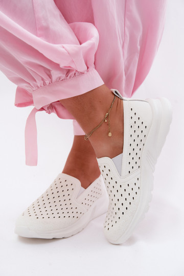 Chaussures slip-on avec éléments ajourés en cuir synthétique de couleur blanche Geressa 2
