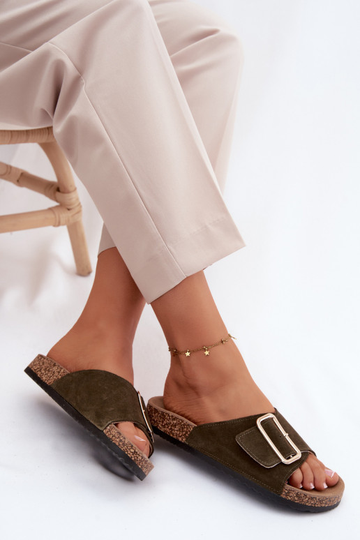 Chaussons pour femmes en faux daim avec boucles couleur kaki Beryl