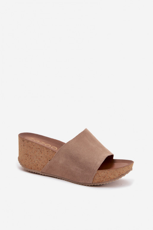 Chaussons en faux daim sur semelle en liège couleur sable Zazoo 40311