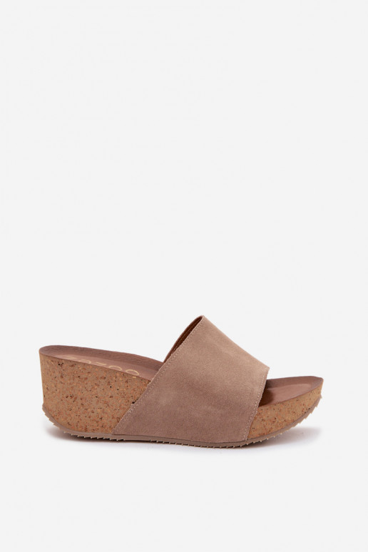 Chaussons en faux daim sur semelle en liège couleur sable Zazoo 40311