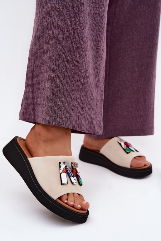 Haut INildleder-Hausschuhe für Damen mit Ornamenten mit einer Plattform Vinceza 66942 Beige