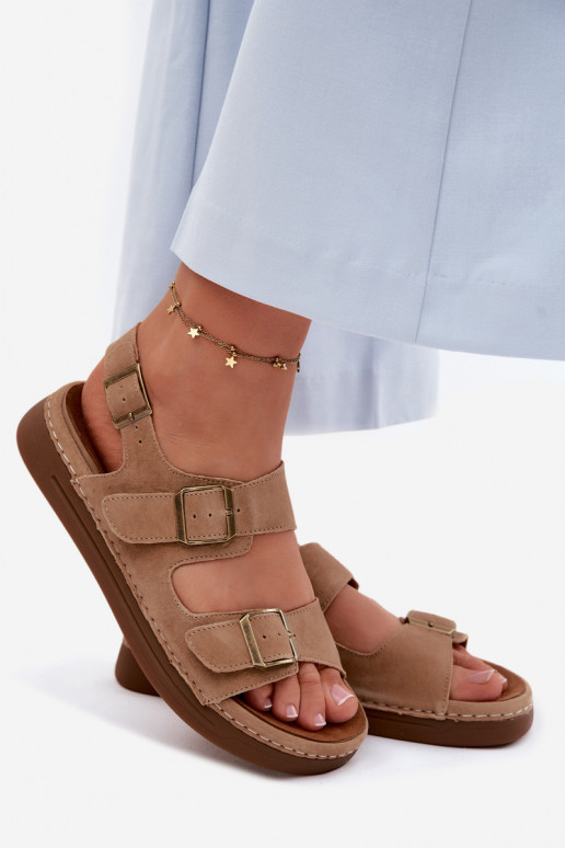 Faux-Suede Damen Sandalen mit Schnallen in brauner Ausführung Vinceza 79620