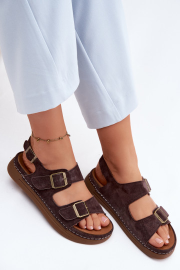 Bruine faux suede dames sandalen met gespen Vinceza 79620