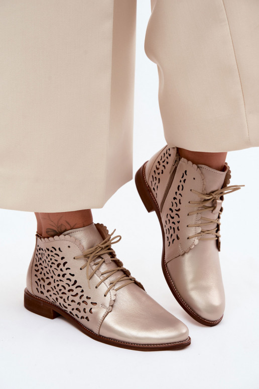 Bottines en cuir perforées dorées élégantes avec talons larges Zazoo 4078