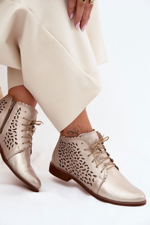 Bottines en cuir perforées dorées élégantes avec talons larges Zazoo 4078