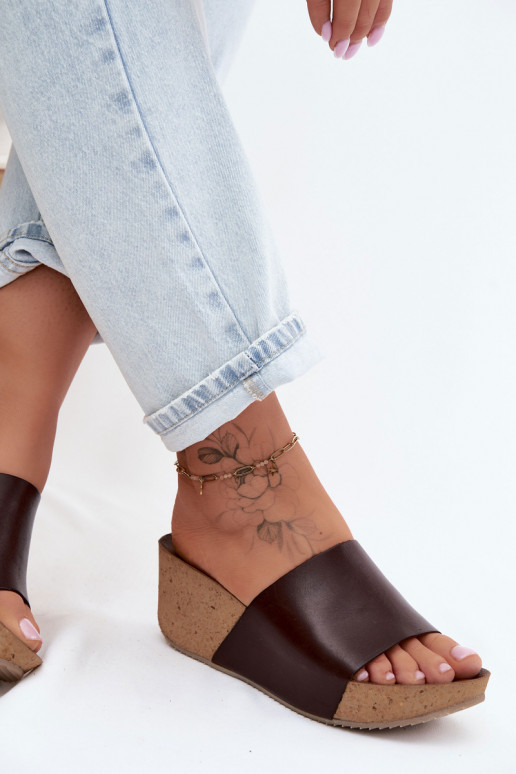 Zazoo 40291 chocoladekleurige leren slippers met kurkzool