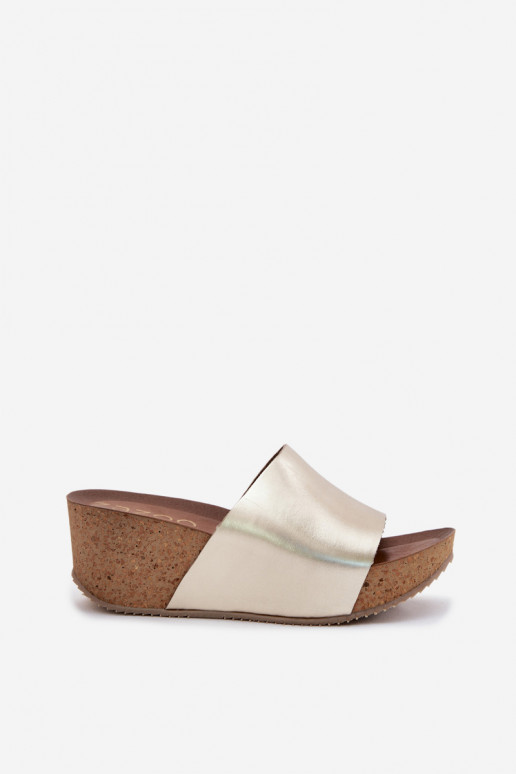 Chaussons en cuir dorés Zazoo 40291 avec semelle en liège