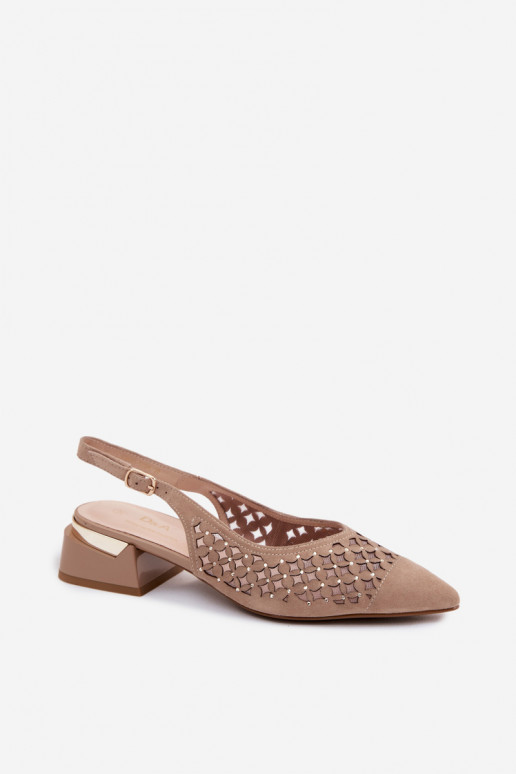 Sandales en daim couleur sable avec éléments ajourés et maille Klocke D&A
