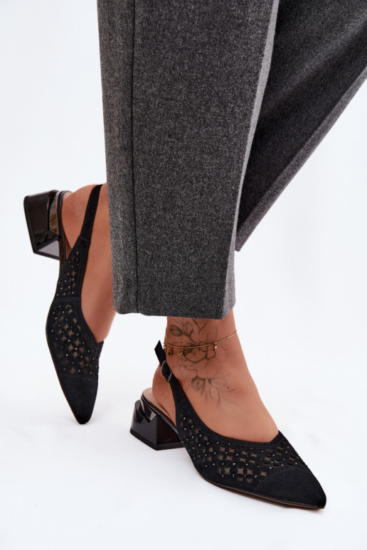 Leer Suède damessandalen met elementen van opengeInerkt met rooster Op Klok D&A CR61-3004 zInart