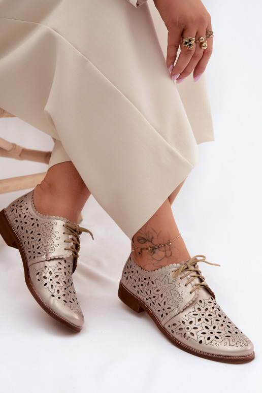 Peau chaussures Féminin avec des éléments ajourés avec des talons larges Zazoo 4156 couleur dorée