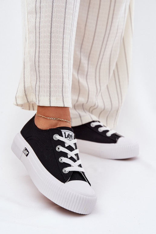 Bequeme Schuhe mit Plattform in Schwarz