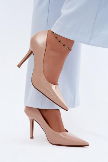 Klassische lackierte High Heels aus sandfarbenem Kunstleder Odira