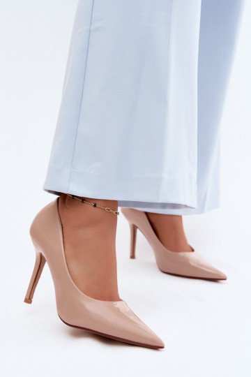Klassische lackierte High Heels aus sandfarbenem Kunstleder Odira 2