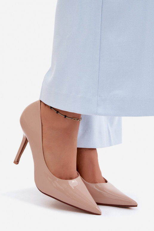 Klassische lackierte High Heels aus sandfarbenem Kunstleder Odira
