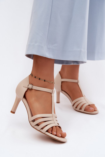Dames sandalen met bandjes op een dunne hak in zandkleur van Sergio Leone