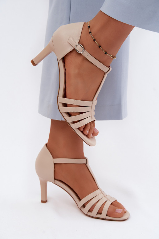 Damen Sandalen mit Riemen auf einem dünnen Absatz in sandfarbig von Sergio Leone