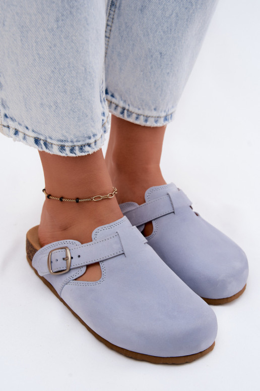 Chaussons en cuir Mule avec boucles de couleur bleu clair par Zazoo
