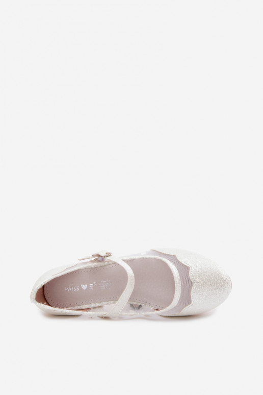 Glänzende Kinder-Ballerinas mit Netz und Herzen in Weiß Binky