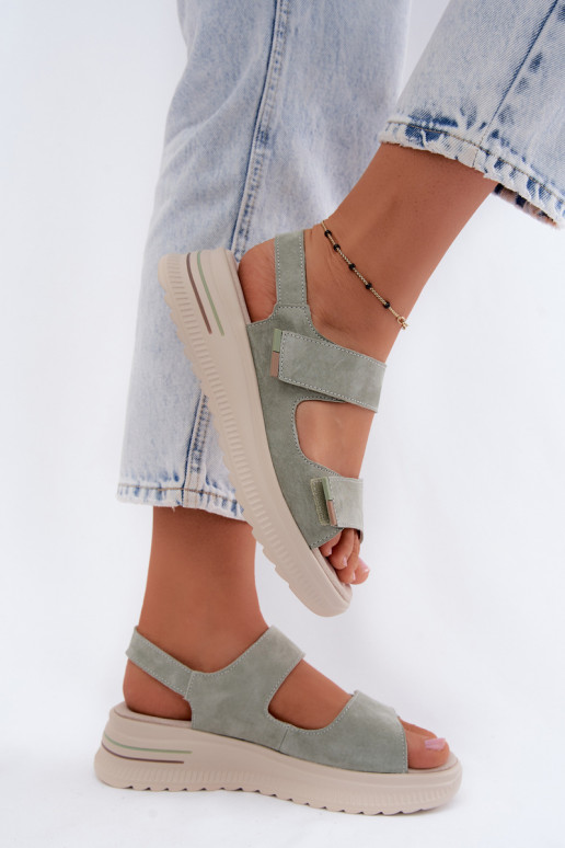 Haut INildledersandalen für Damen mit einer Plattform grüne Farbe Peria