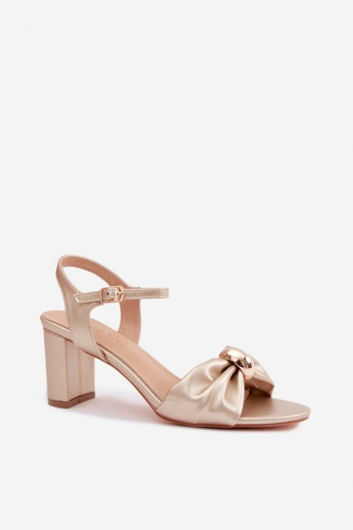 Sandales pour femmesImitacji Skóry avec des talons couleur dorée Spella