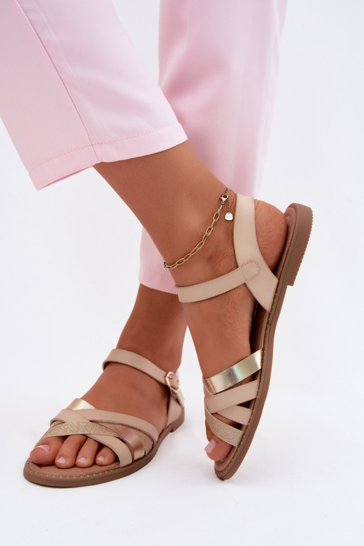 Flache Damensandalen mit Glanz und Riemen in Sandfarbe Haden