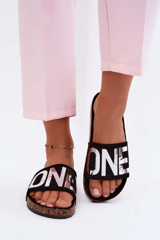 Chaussons pour femmes avec plateforme en noir ONE Vinceza 22-2217