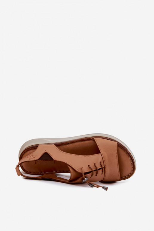 Sandales pour femmes Féminin avec une plateforme Il fautciejka I7646-29 marron