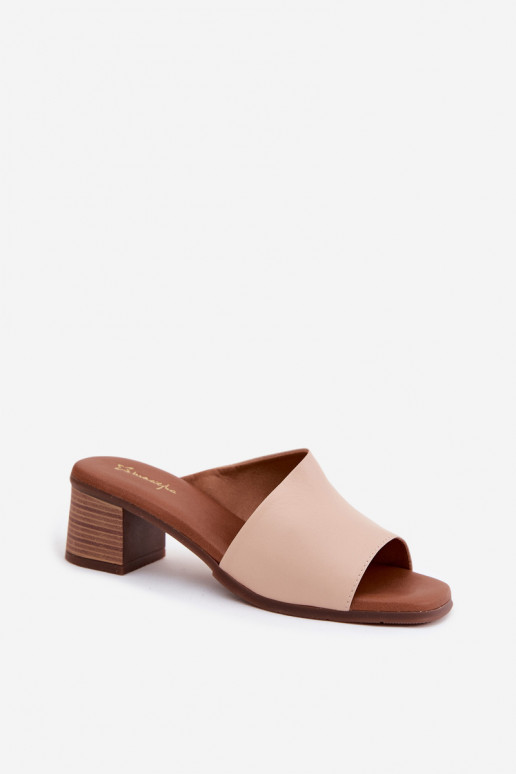 Pantoufles en cuir Féminin avec des talons Il fautciejka E7395-04 beige