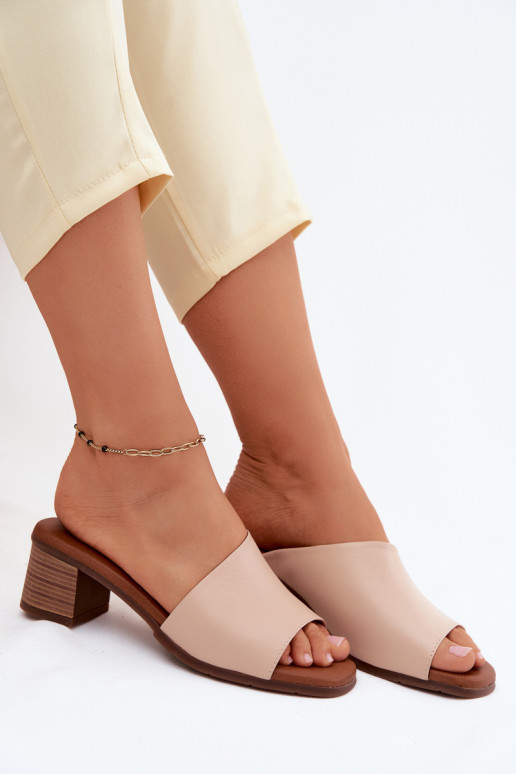 Leren slippers met hak in zandkleur Tai turiciejka E7395-04