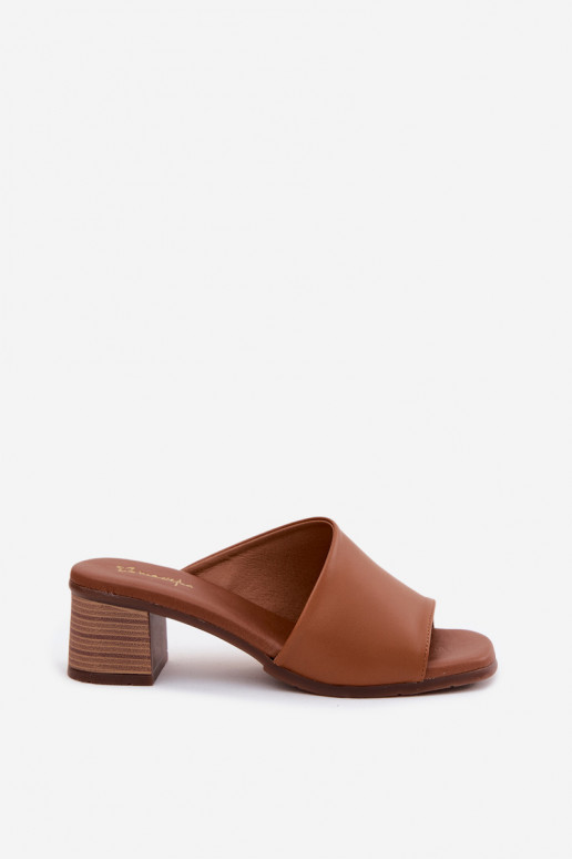 Lederhausschuhe Feminin mit Absätzen Es mussciejka E7395-29 braune Farbe