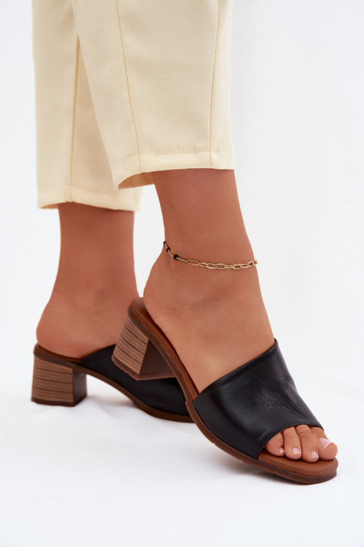 Schwarze Leder-Damenschuhe mit Absatz