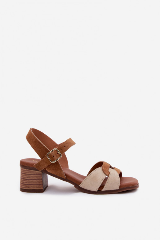 Zandkleurige suede dames sandalen met hak