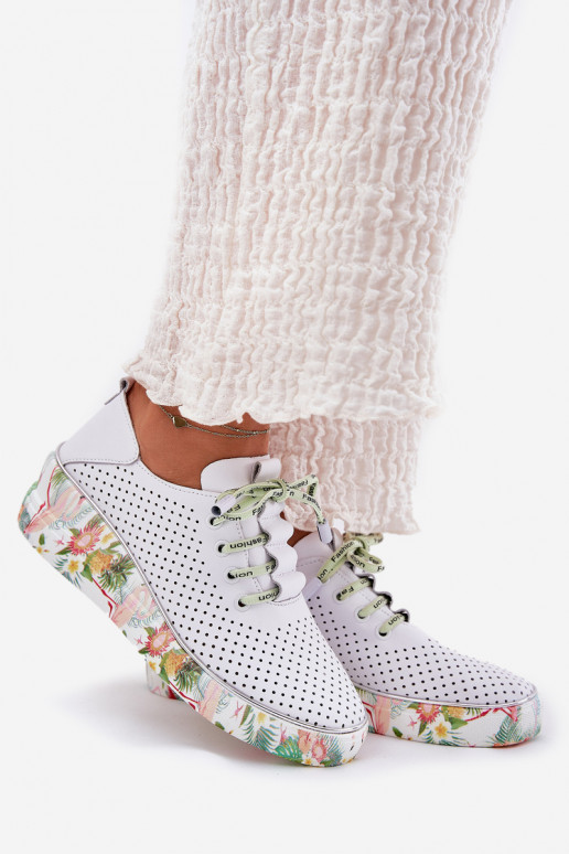 Peau chaussures avec une plateforme avec des écrits Artiker 54C1807 Blanc-couleur verte