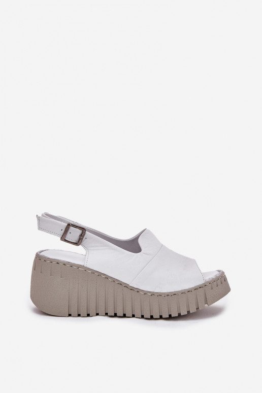 Sandales pour femmes avec éléments en cuir naturel sur plateforme de couleur blanche Artiker 54C0786
