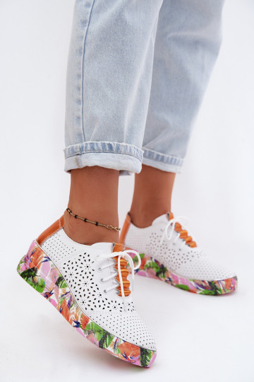 Haut mit durchbrochenen Elementen Schuhe Feminin mit einer Plattform mit Schriften Artiker 56C1802 INeiß-orange Farbe