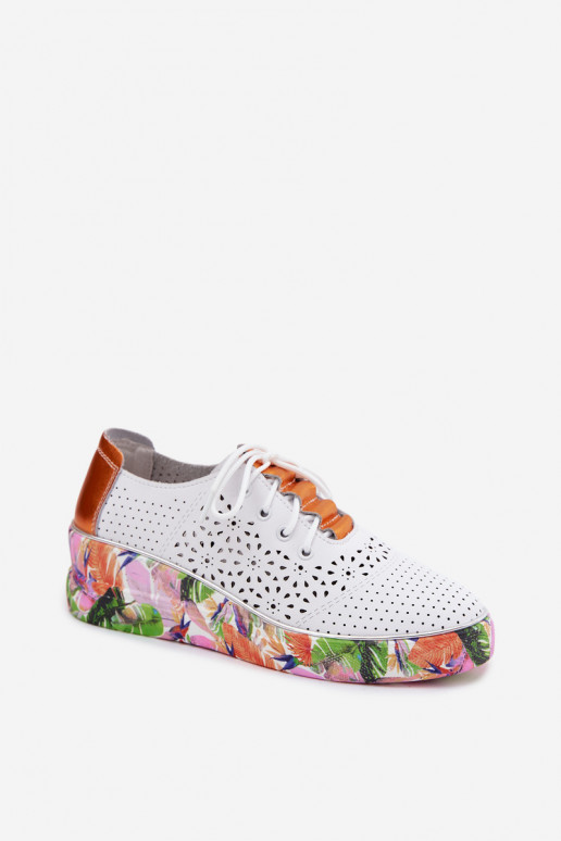 Wit-oranje dameschoenen met uitsnijdingen en een platform Artiker 56C1802