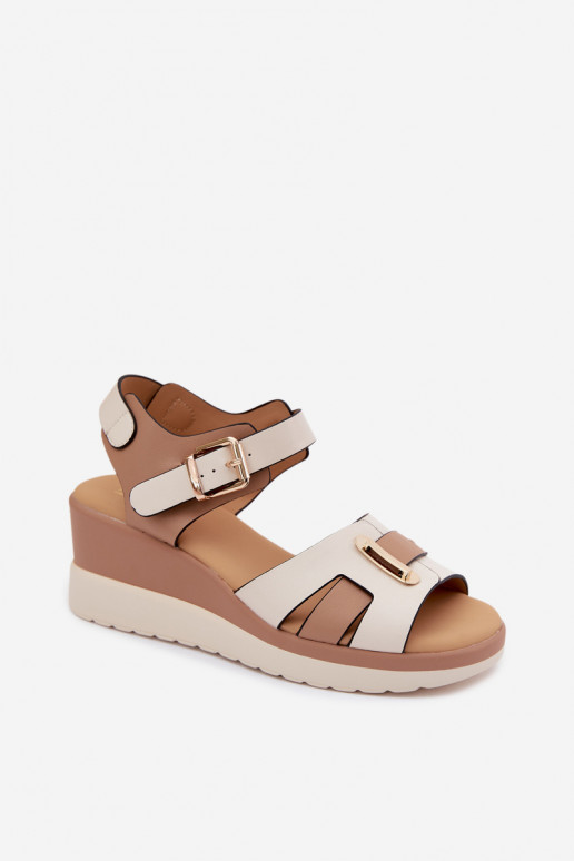 Sandales pour femmes Féminin avec une plateforme avec des bandes Artiker 58C0314 beige